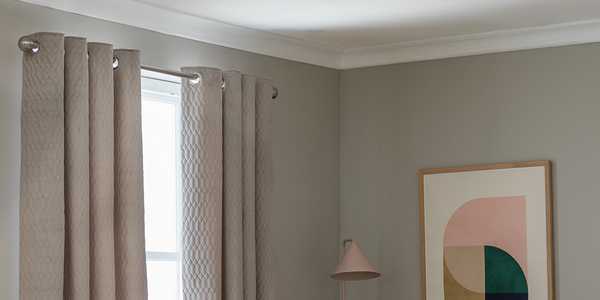 How to choose curtains and blinds.